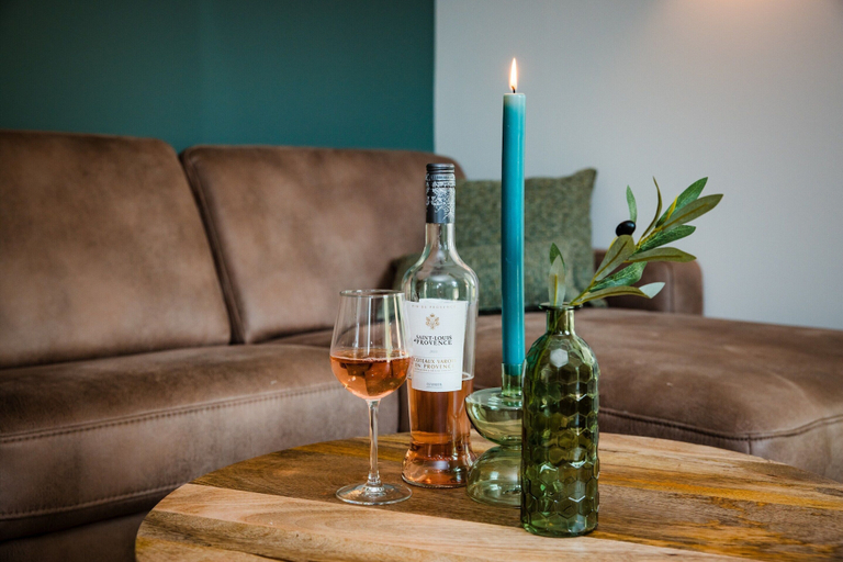 Food & Drinks 5, Spacious Holiday Home in Voorhuizen With Terrace, Barneveld