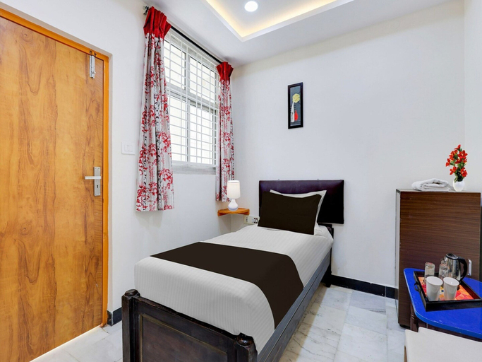 Room 5, Classic Omkar Residency, Guntur