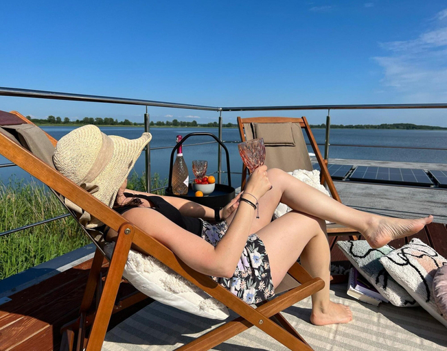 Balcony 2, Luxury Houseboat for 2 People, by the sea, Koszalin