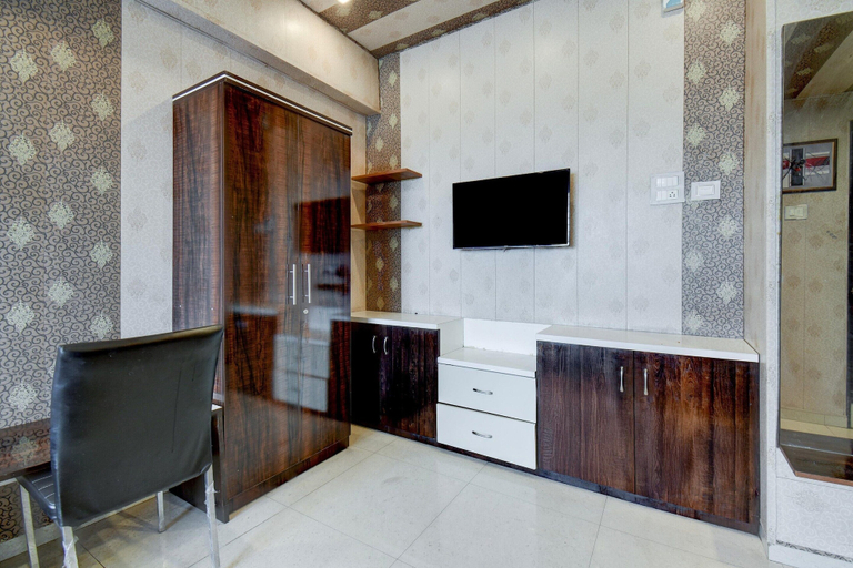 Room 4, Townhouse Chakan Midc Pune Renuka Executive, Pune