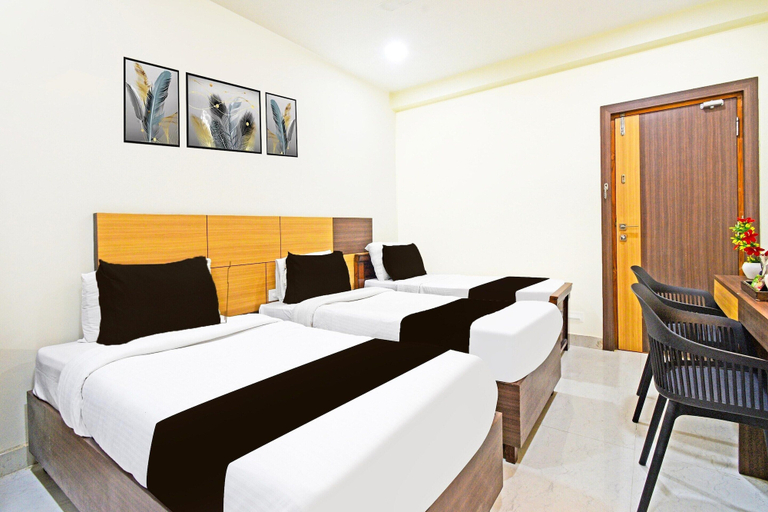 Room 4, Classic Rrr Inn, Hyderabad