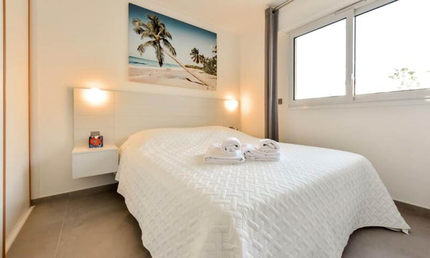 Room 3, Apartment in Palm Beach Near Croisette, Alpes-Maritimes