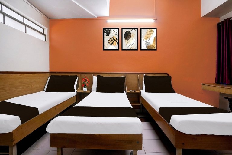 Room 4, Super Hubli Formerly Chalukya Residency, Dharwad