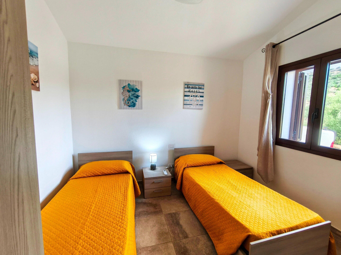 Room 4, Cosy Apartment by sea Near Budoni, Nuoro