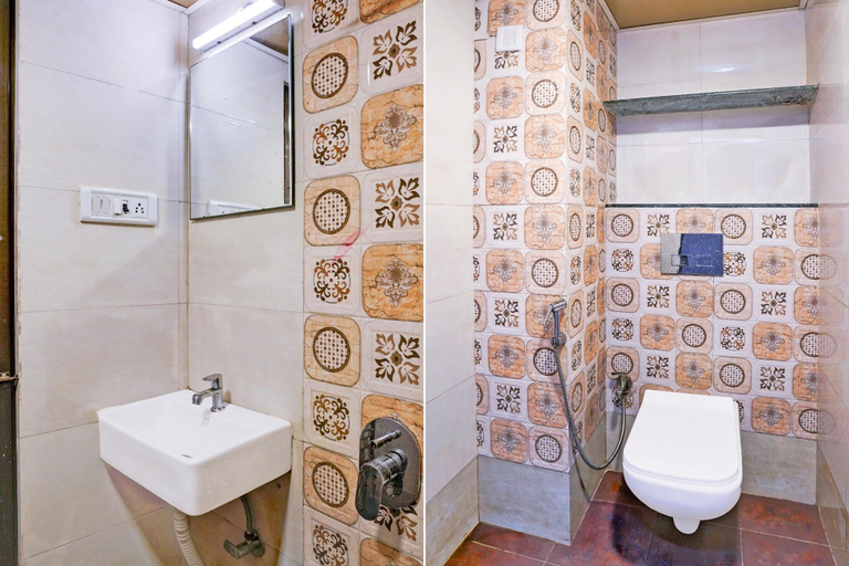 Bathroom 2, Super Hotel O Four Bungalow, Mumbai Suburban