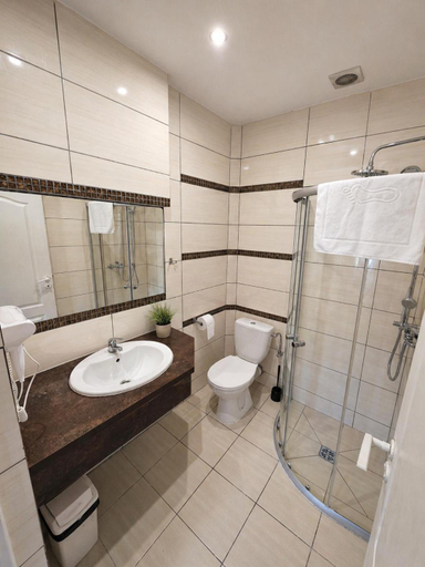 Bathroom 5, Gosciniec Jurajski, Myszków