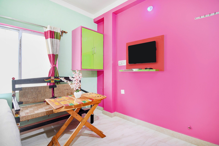Room 5, Hotel O Bolpur Central Railway Junction, Birbhum