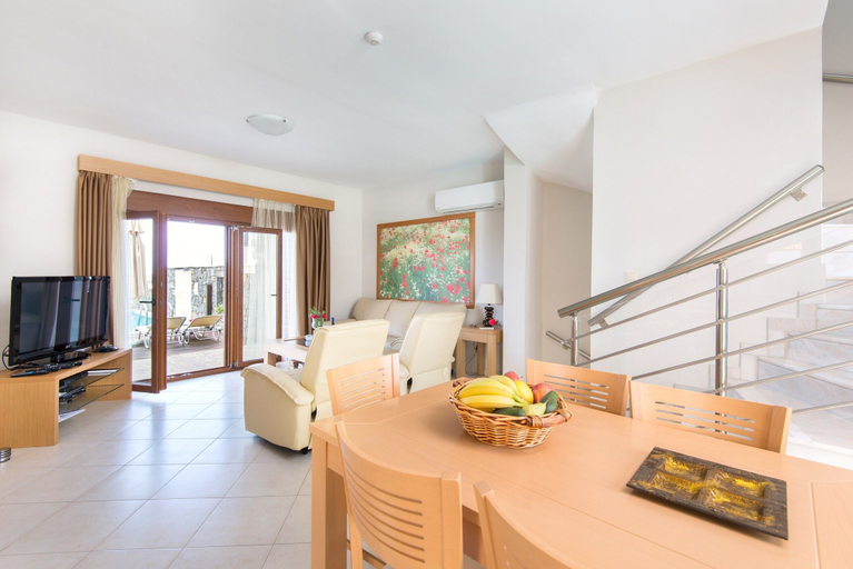 Dining, Holiday Home in Kiotari With a Barbecue, South Aegean