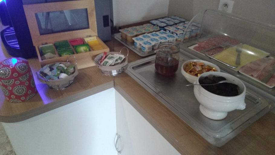 Food & Drinks 5, Les Flots Bleus, Corse-du-Sud