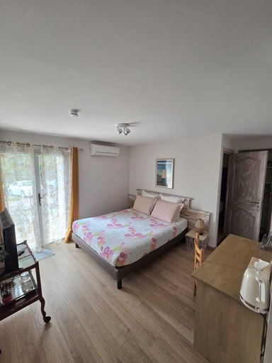 Bedroom 4, Villa Manoé, Var