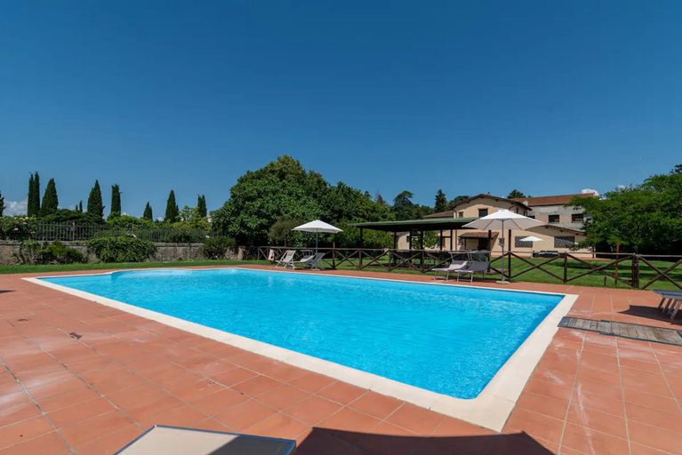 Pool 2, Apartment in Laterina With Pool, Arezzo