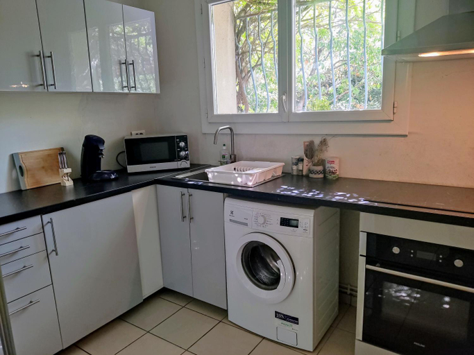 Others 4, Villa Privee, Oasis de Calme en Centre-Ville, Parking Gratuit, Bouches-du-Rhône