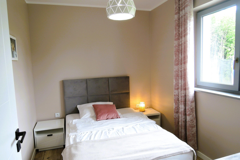 Room 5, Comfortable Holiday Home for 6 People, Kamień