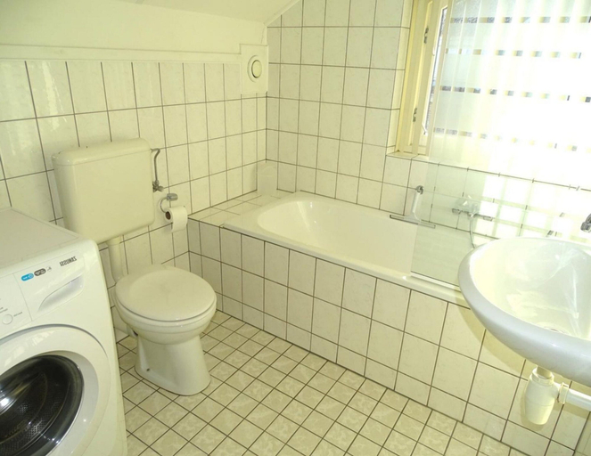 Bathroom 4, Pleasant Holiday Home With Garden, Sluis