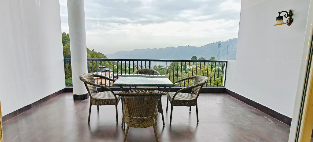 Balcony/terrace, The Royal Terrace, Solan