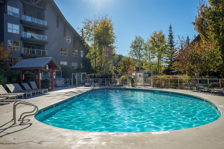 Pool 4, The Treehouse at the Aspens, Squamish-Lillooet