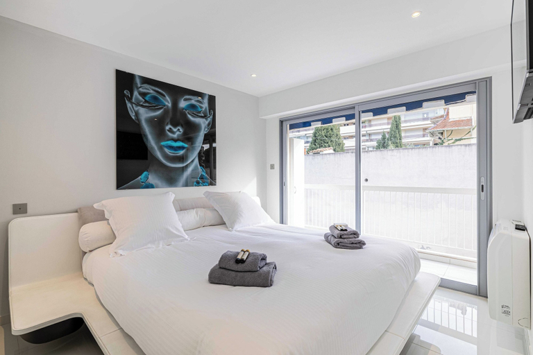 Room 4, Beautiful Apartment With Balcony 1br/2p - Cannes, Alpes-Maritimes