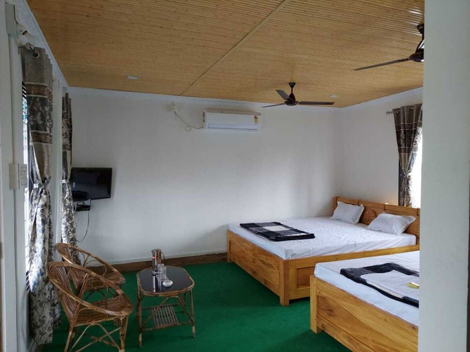 Room 3, Hotel O Chilapata Forest, Alipurduar