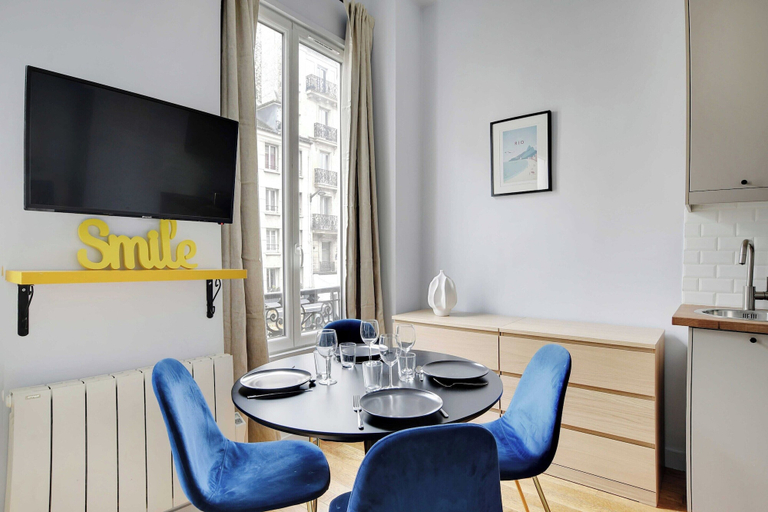 Dining, Intimate apartment - 1BR/4P - Bastille, Paris