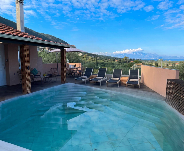 Primary image, Villa in Alykes With Private Pool & Sea Views, Ionian Islands