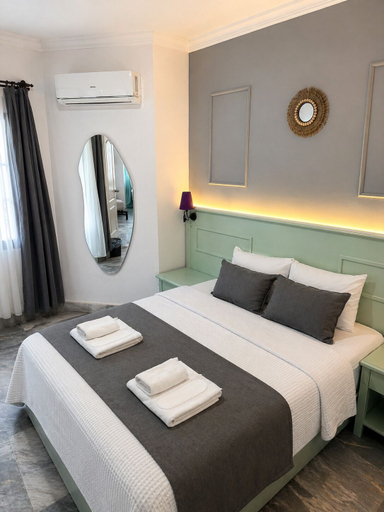 Bedroom 4, Gokova Hotel, Ula