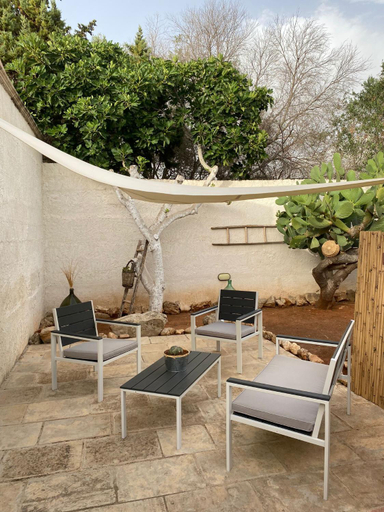 Others 5, Villa Rollo, Lecce