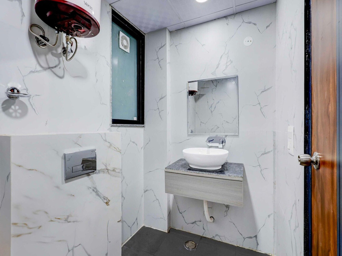 Bathroom 3, Townhouse OAK Hotel Cloud Bay, Gurgaon