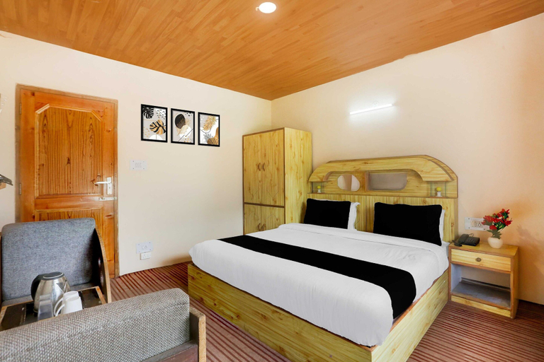 Room 2, Collection O Aleo Near Mall Road, Kullu