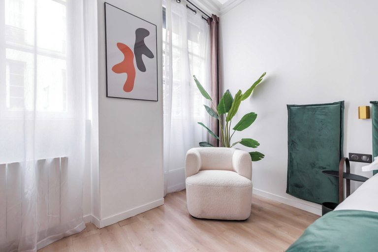 Room 3, Charming Duplex - 2br/6p - Saint Germain, Paris