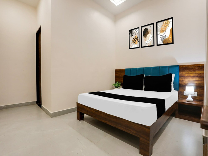 Room 4, Hotel O Kota Near Railway Station, Kota