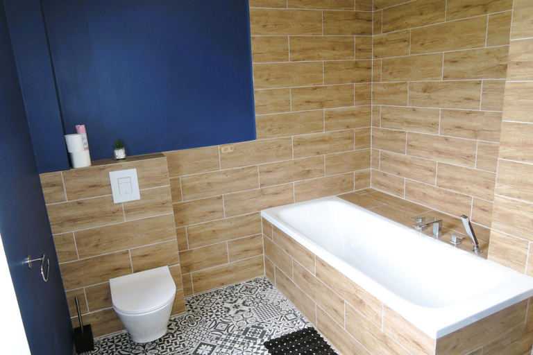 Bathroom 2, New, Large Holiday Home for 6 People, Kamień