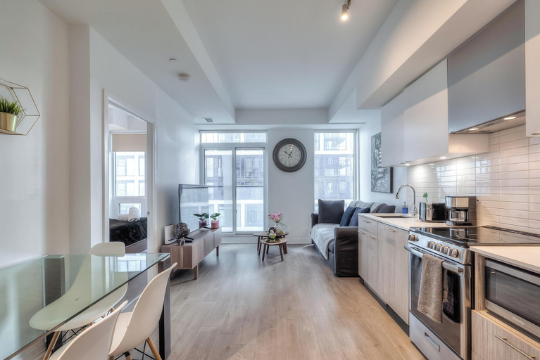 Private kitchen 4, Ontario West Suites, Toronto