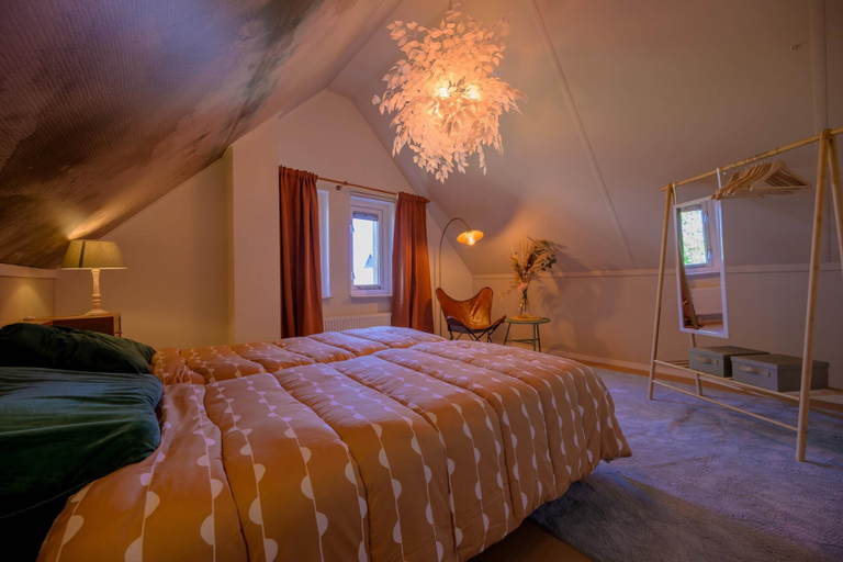 Room 3, Spacious Bungalow Near the Frisian Lakes, Gaasterlân-Sleat