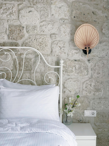 Room 4, Ref Köyiçi, Çeşme
