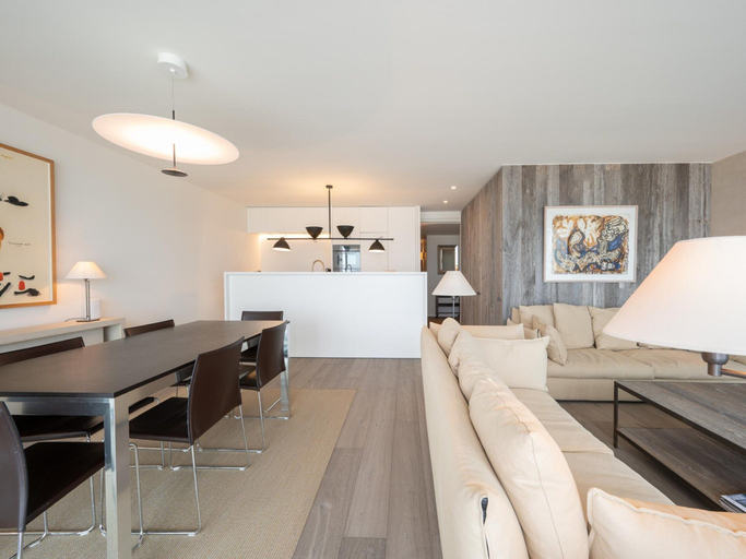 Dining 2, Wagram Apartment for 8 Peoples, West-Vlaanderen