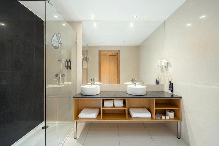 Bathroom 4, Aguahotels Riverside, Lagoa