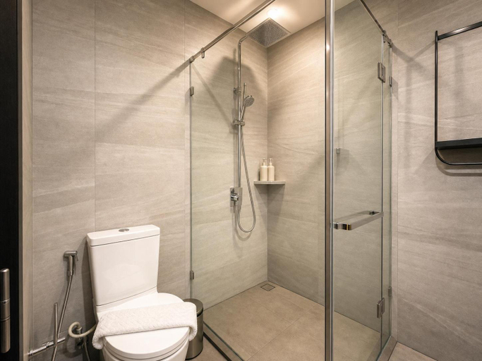 Bathroom 4, The Edge Central Pattaya by WCC, Pattaya