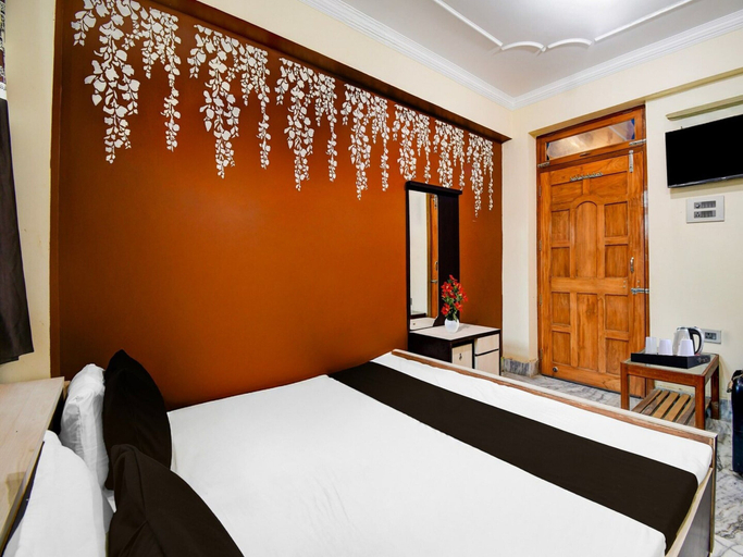 Room 5, Collection O Transport Nagar Metro Station, Patna