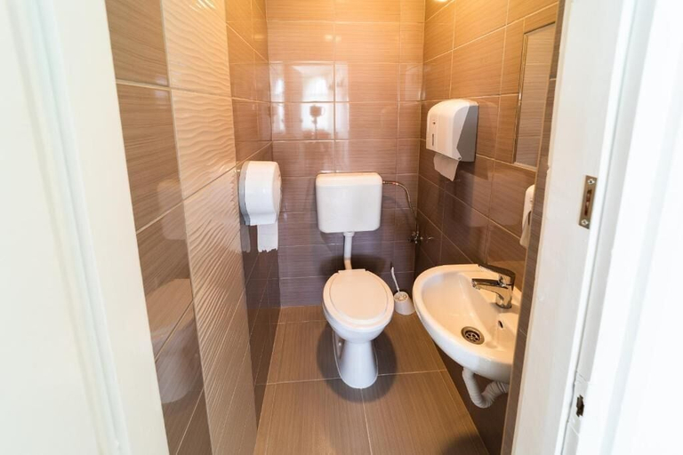 Bathroom 3, VILLA LOTUS PANZIÓ, Nagykanizsai/Zalakaros