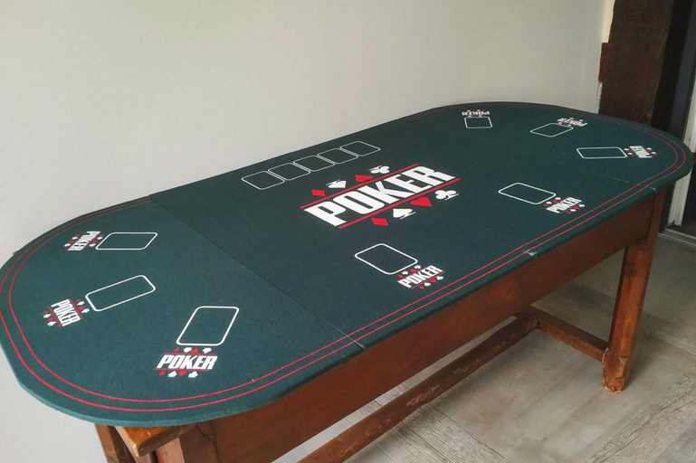 Game room 2, Semi-detached House, Rieux, Seine-Maritime