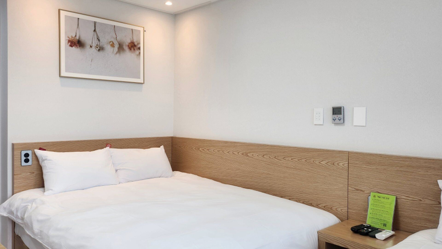 Bedroom 5, The Ocean by Owners hotel Yangyang, Yangyang