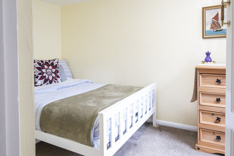 Bedroom 2, The Wheelhouse, Cornwall