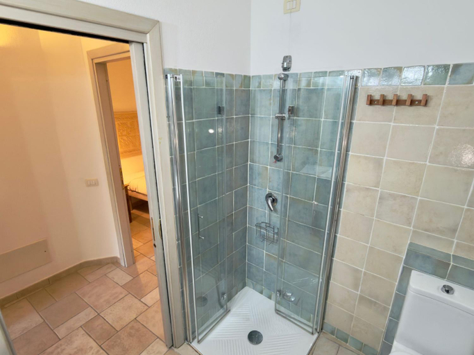 Bathroom 4, Residence Abbaechelu, Cagliari