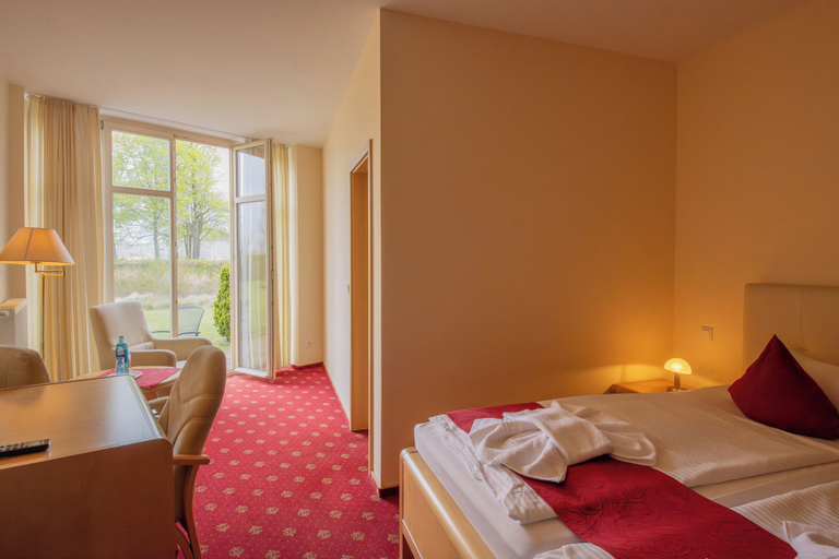 Bedroom 3, Seehotel Grossraeschen, Oberspreewald-Lausitz