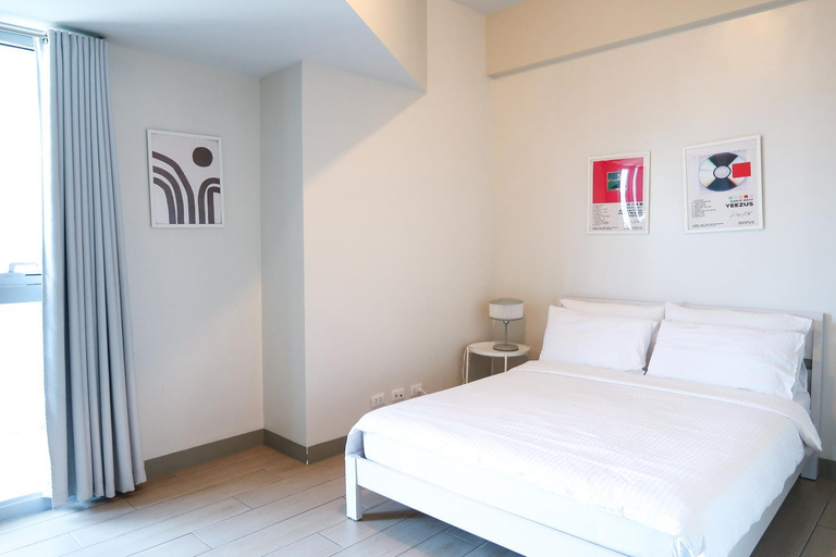 Bedroom 2, Uptown Parksuites Tower 2, Taguig