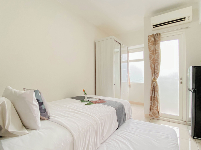 Room 2, Nice And Tidy Studio Room At Apartment Springlake Summarecon Bekasi, Bekasi