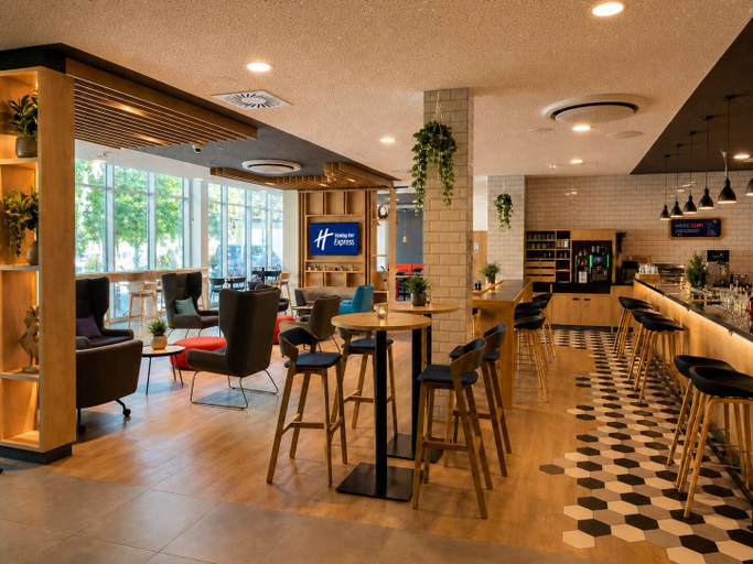 Food & Drinks 5, Holiday Inn Express MUNICH AIRPORT - ERDING, Erding