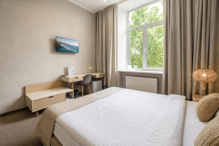 Bedroom 2, Poet Art Hotel, Odes'ka