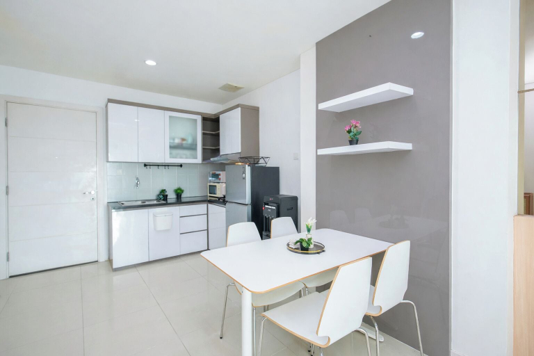 Dining room 5, Spacious And Contemporary 2Br Apartment Green Bay Condominium, Jakarta Utara