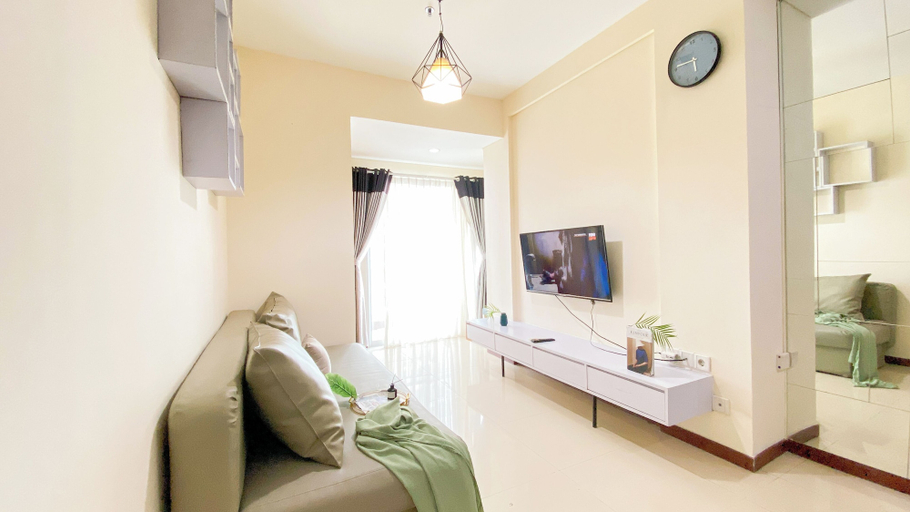 Living room, Cozy Living 2Br Apartment At Green Bay Condominium, Jakarta Utara
